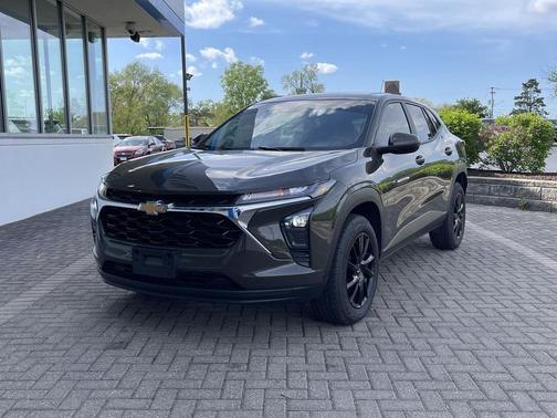 Harvest Bronze Metallic 2024 Chevrolet Trax LS