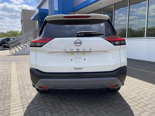 Glacier White 2023 Nissan Rogue S