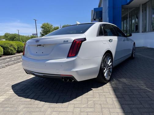 Crystal White Tricoat 2017 Cadillac CT6 3.6L Luxury