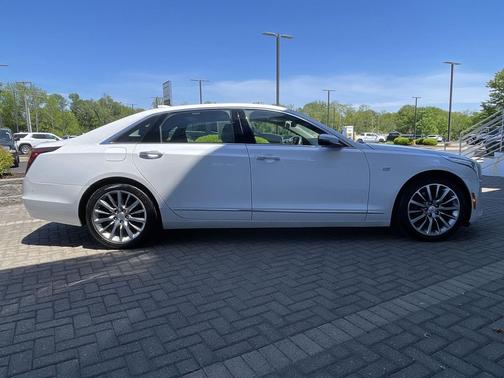 Crystal White Tricoat 2017 Cadillac CT6 3.6L Luxury