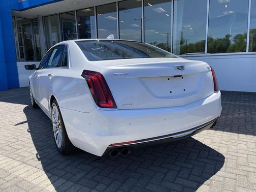 Crystal White Tricoat 2017 Cadillac CT6 3.6L Luxury