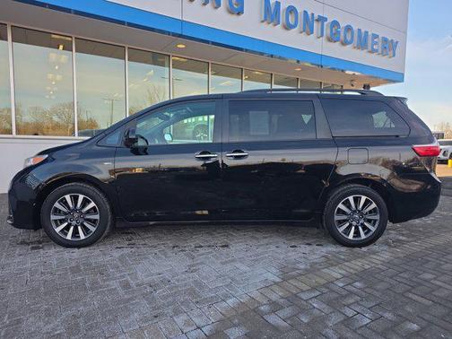 2018 Toyota Sienna XLE Premium