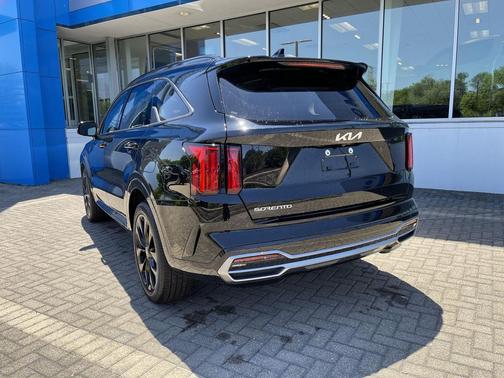 Ebony Black 2023 Kia Sorento SX
