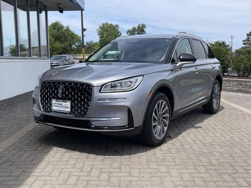 Silver Radiance Metallic Clearcoat 2024 Lincoln Corsair Reserve