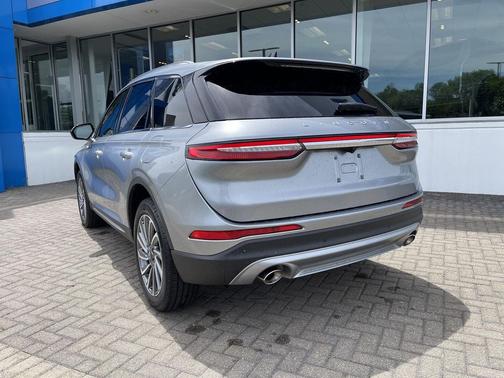 Silver Radiance Metallic Clearcoat 2024 Lincoln Corsair Reserve