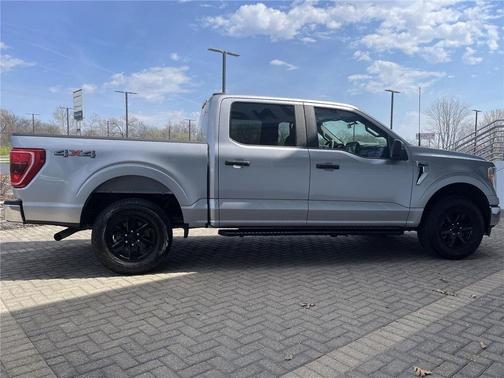 Iconic Silver Metallic 2022 Ford F-150 XLT