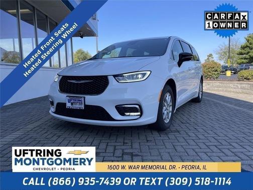 Bright White Clearcoat 2024 Chrysler Pacifica Touring L