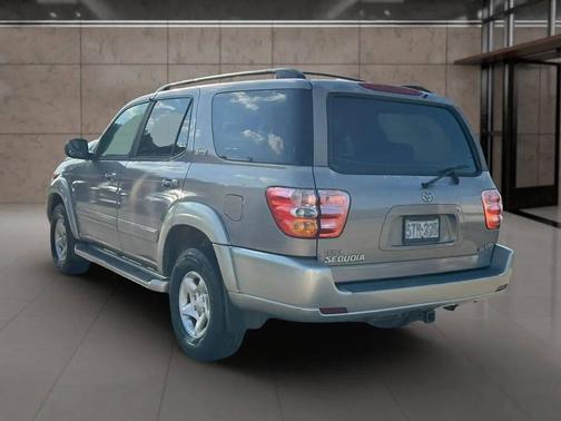 Gray 2002 Toyota Sequoia SR5