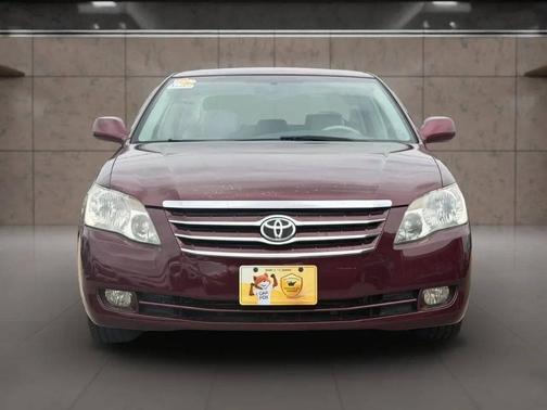 Burgundy 2007 Toyota Avalon XL