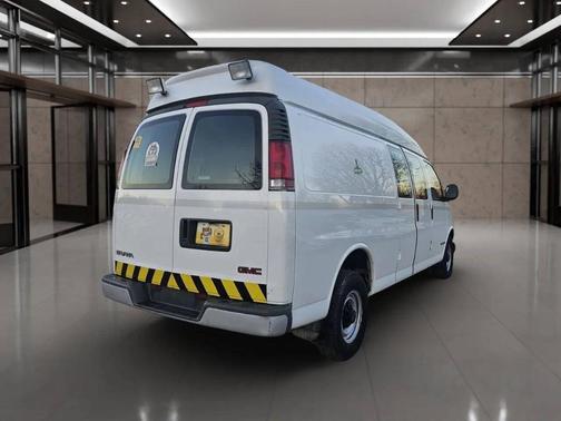 2000 GMC Savana 3500 