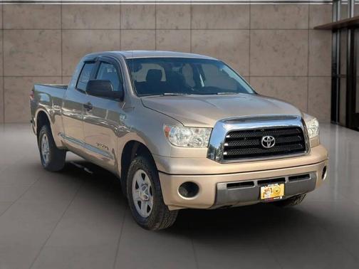 Gold 2007 Toyota Tundra 6 1/2 FT