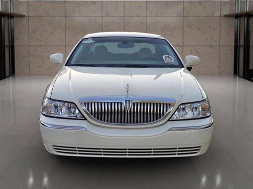 2007 Lincoln Town Car Signature