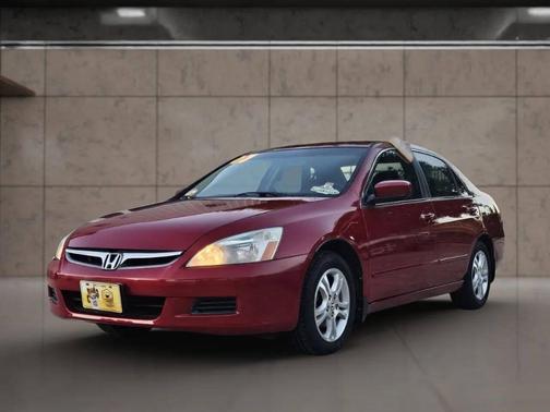 Red 2007 Honda Accord SE