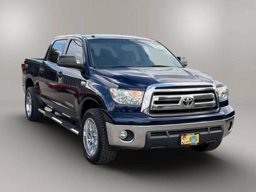 Blue 2013 Toyota Tundra 5 1/2 FT