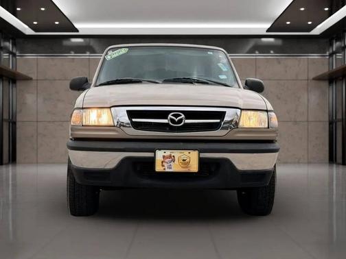 Sandstorm 2004 Mazda B3000 SE Cab Plus 4