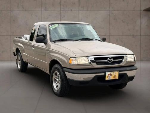 Sandstorm 2004 Mazda B3000 SE Cab Plus 4