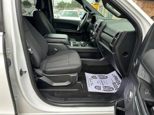 White 2019 Ford Expedition Max XL