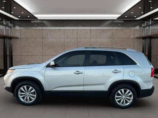 2011 Kia Sorento LX