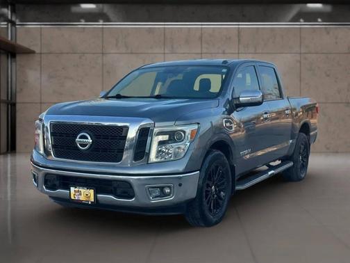 2017 Nissan Titan SL