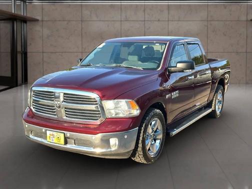 2016 RAM 1500 SLT