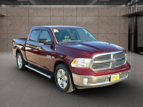 2016 RAM 1500 SLT