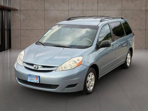 Blue 2006 Toyota Sienna LE
