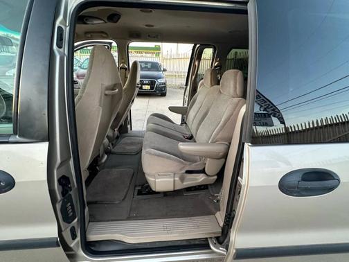 2002 Ford Windstar LX