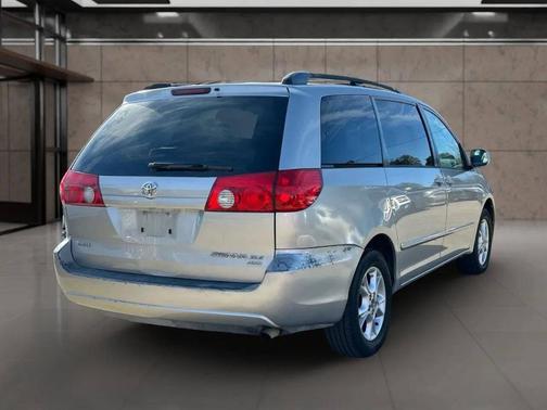 2006 Toyota Sienna XLE