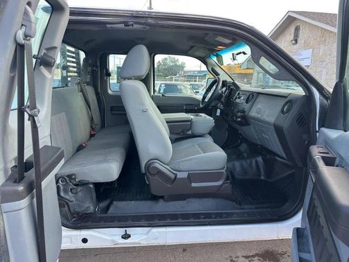 White 2011 Ford F-250 XL