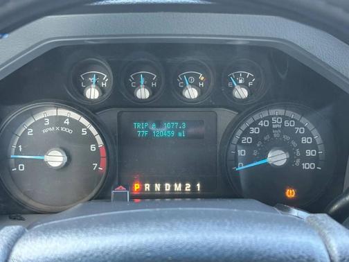 White 2011 Ford F-250 XL