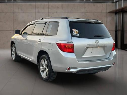 2010 Toyota Highlander Sport