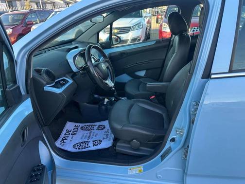 2014 Chevrolet Spark EV 2LT