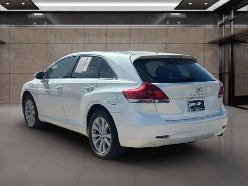 White 2014 Toyota Venza LE