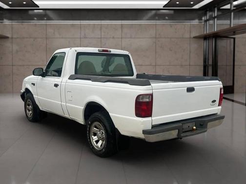 White 2001 Ford Ranger