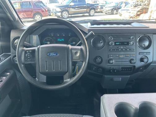 Green 2015 Ford F-350 XL