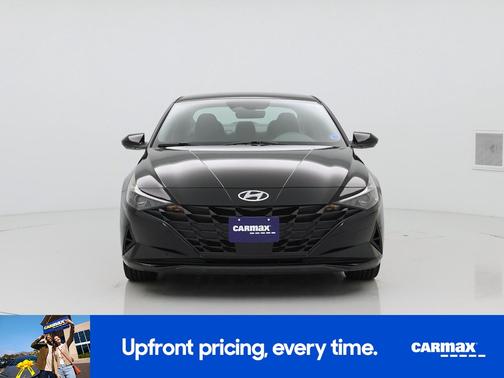Black 2023 Hyundai ELANTRA SEL