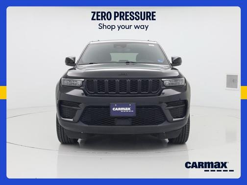 Black 2023 Jeep Grand Cherokee Altitude
