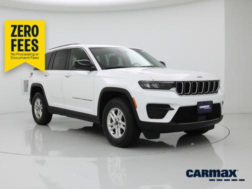 White 2023 Jeep Grand Cherokee Laredo
