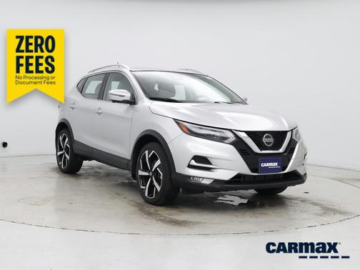 Silver 2022 Nissan Rogue Sport SL
