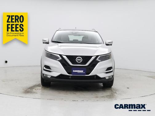 Silver 2022 Nissan Rogue Sport SL