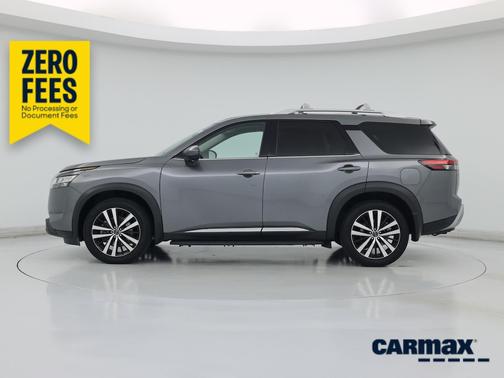 Gray 2023 Nissan Pathfinder Platinum