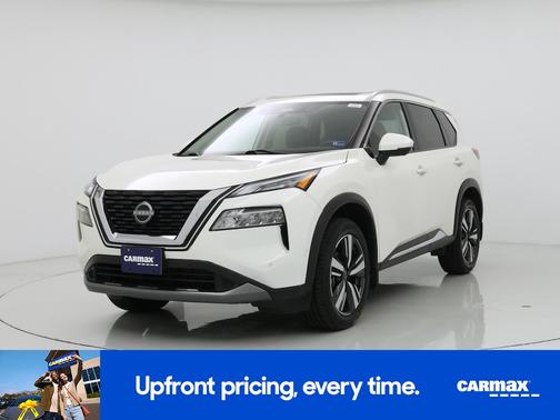 White 2023 Nissan Rogue SL