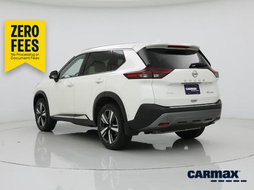 White 2023 Nissan Rogue SL