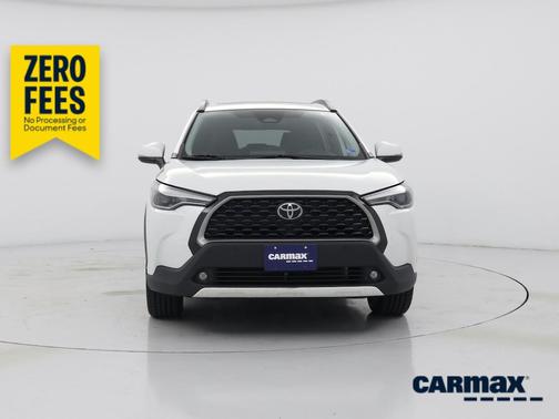 White 2023 Toyota Corolla Cross XLE