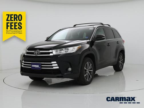 Black 2019 Toyota Highlander XLE
