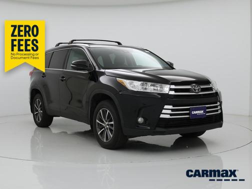 Black 2019 Toyota Highlander XLE