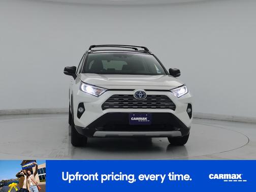 Pearl 2020 Toyota RAV4 Hybrid XSE