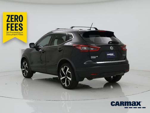 Black 2022 Nissan Rogue Sport SL