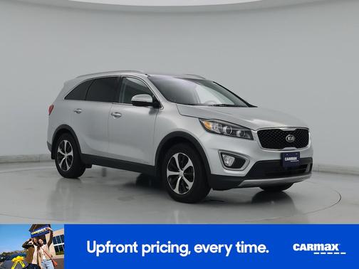 Silver 2017 Kia Sorento EX