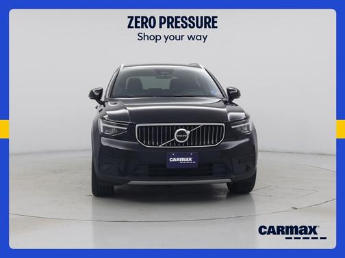 Black 2024 Volvo XC40 B5 Core Bright Theme